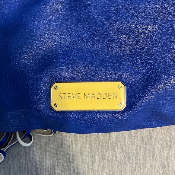 Steve Madden cross body bag blue and white fringe cross body purse. Used - Picture 3 of 8